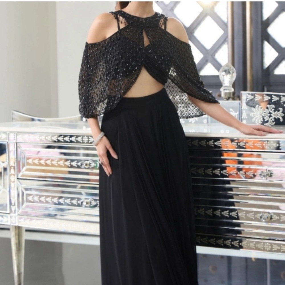 Trendy Indo Western Lehenga set - Top, skirt, beaded cape